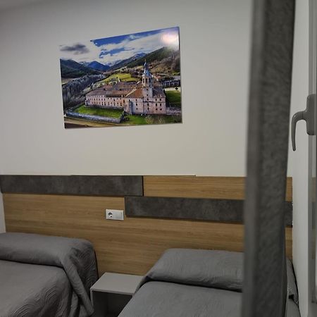 Hostal Rioja Condestable Логроньо Екстериор снимка