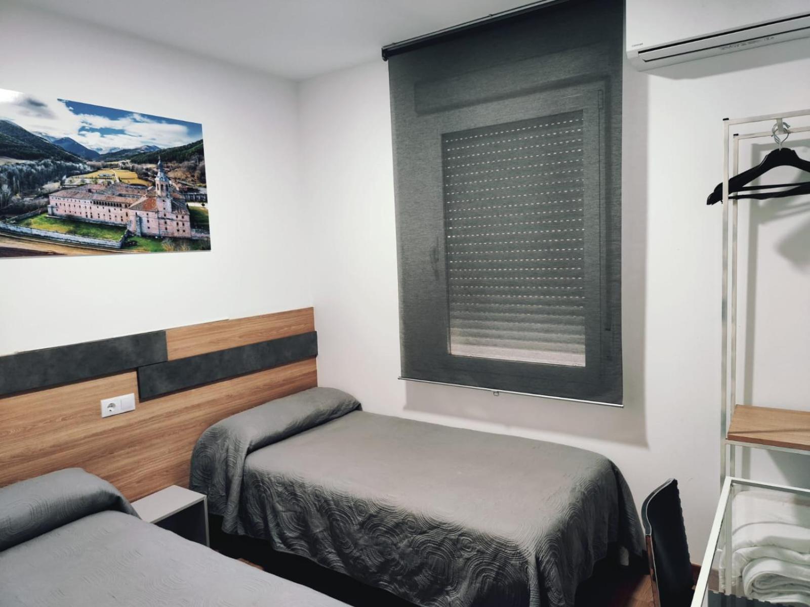Hostal Rioja Condestable Логроньо Екстериор снимка