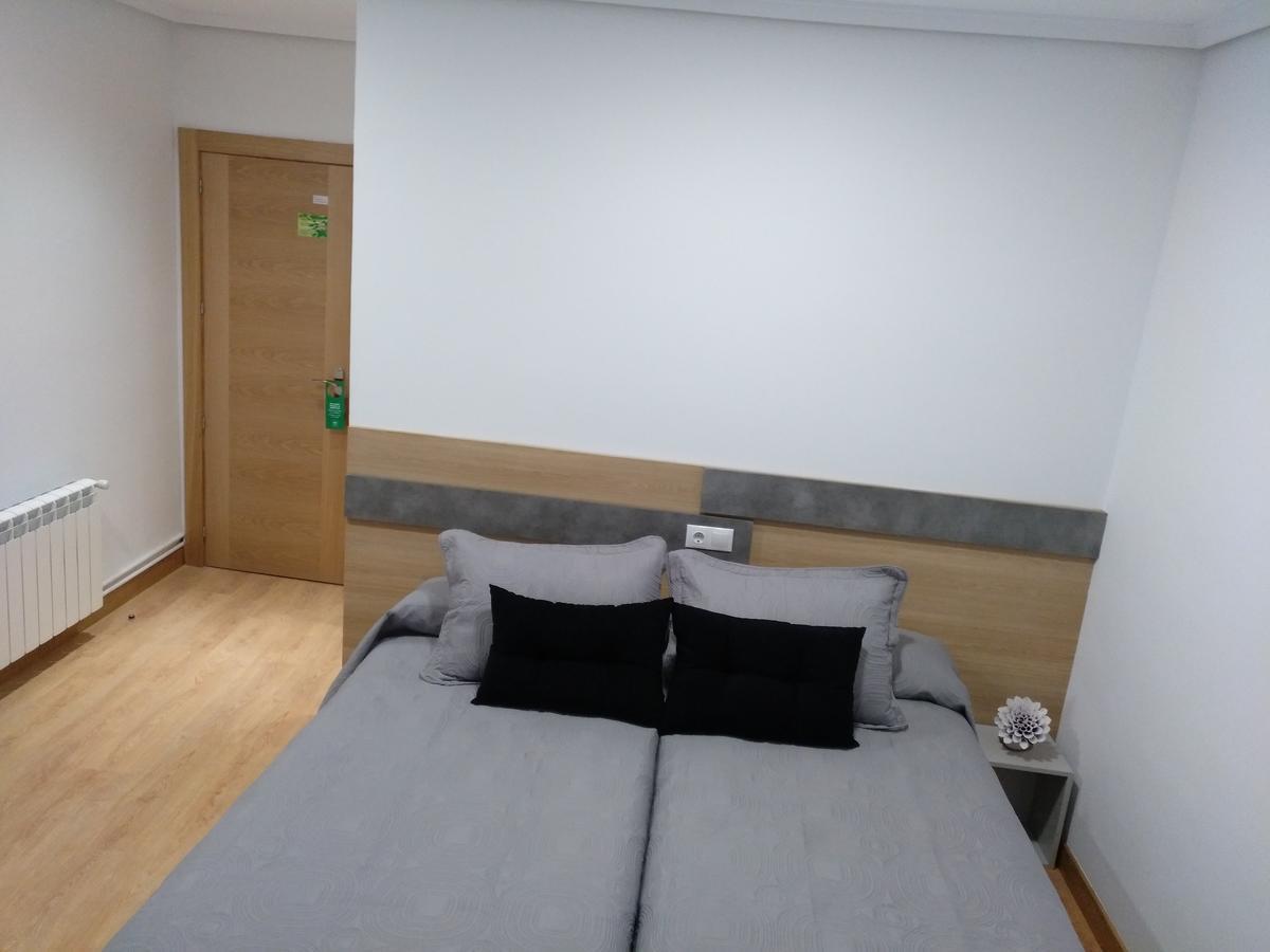 Hostal Rioja Condestable Логроньо Екстериор снимка
