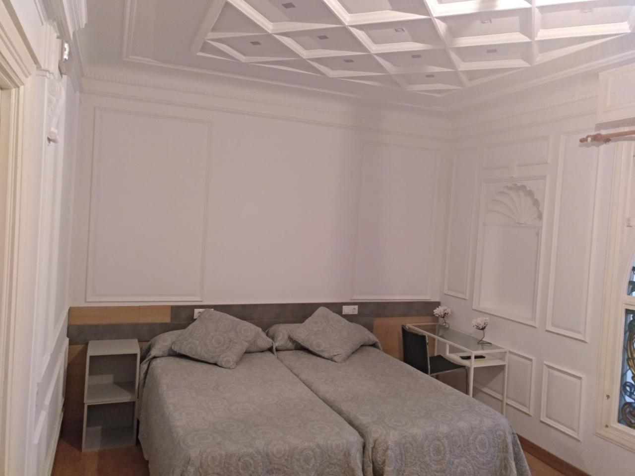 Hostal Rioja Condestable Логроньо Екстериор снимка